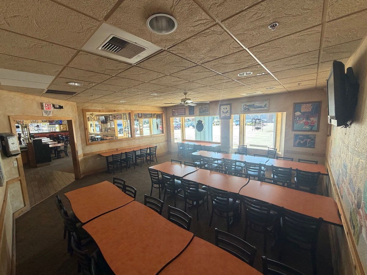 Eddie's Pizza Benjamin Holt Party Room location