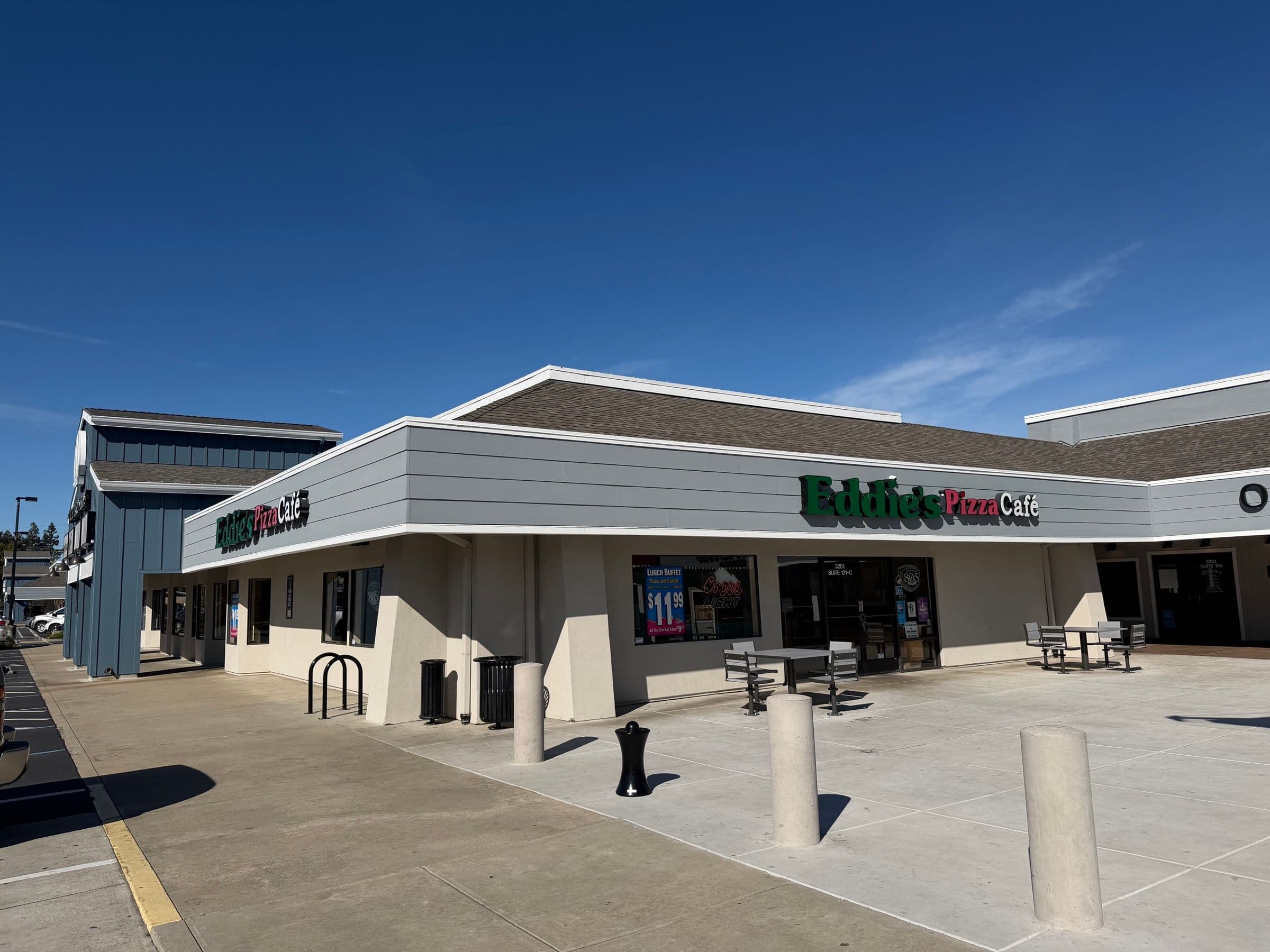 Eddie's Pizza Benjamin Holt location